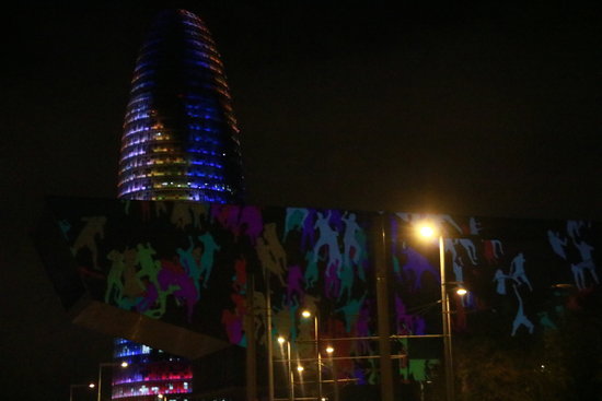 Barcelona nighttime cityscape lit up during Llum BCN 2019 (by Mariona Puig)